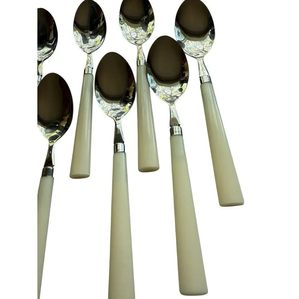 Vintage Cream Colored Plastic Handle Tablespoons 8 Pieces Made Taiwan 1970's